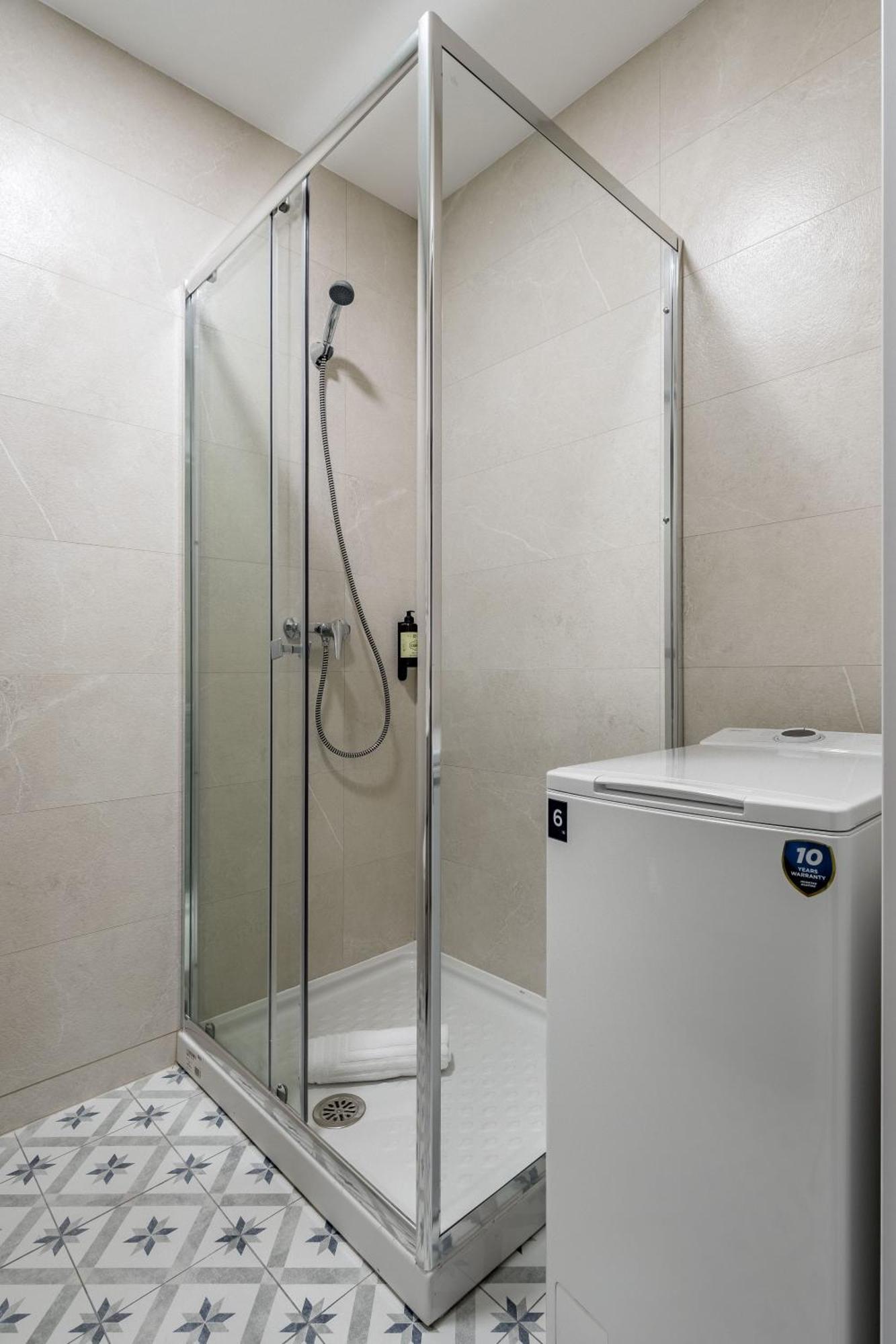 Charming Urban Madrid I Y II Apartment Bilik gambar